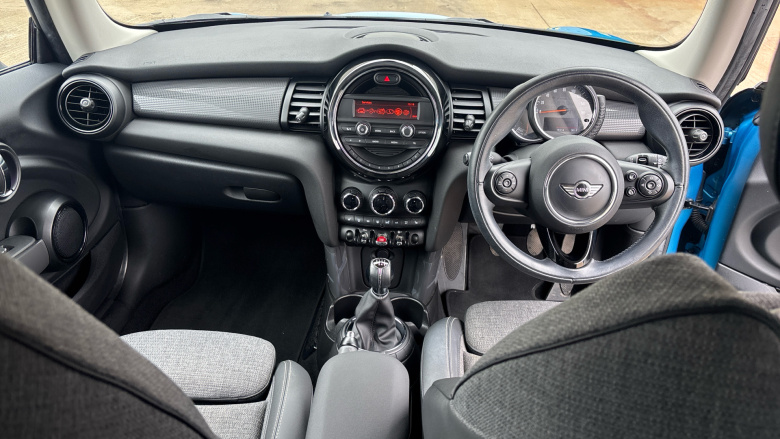MINI Hatchback 1.5 Cooper 3dr Petrol Hatchback